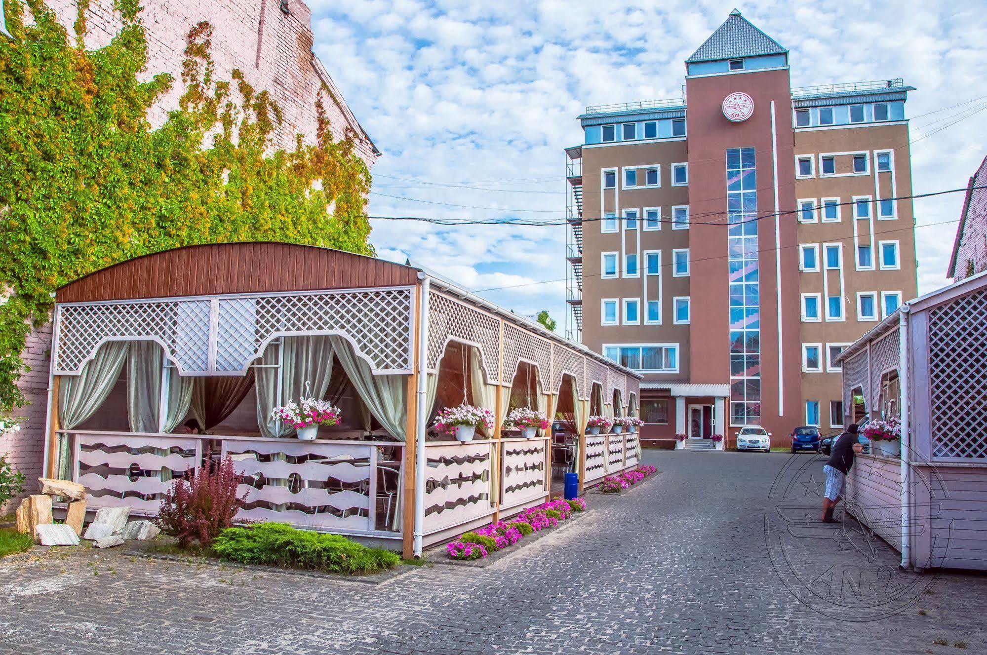 Hotel An-2 Carcóvia Exterior foto